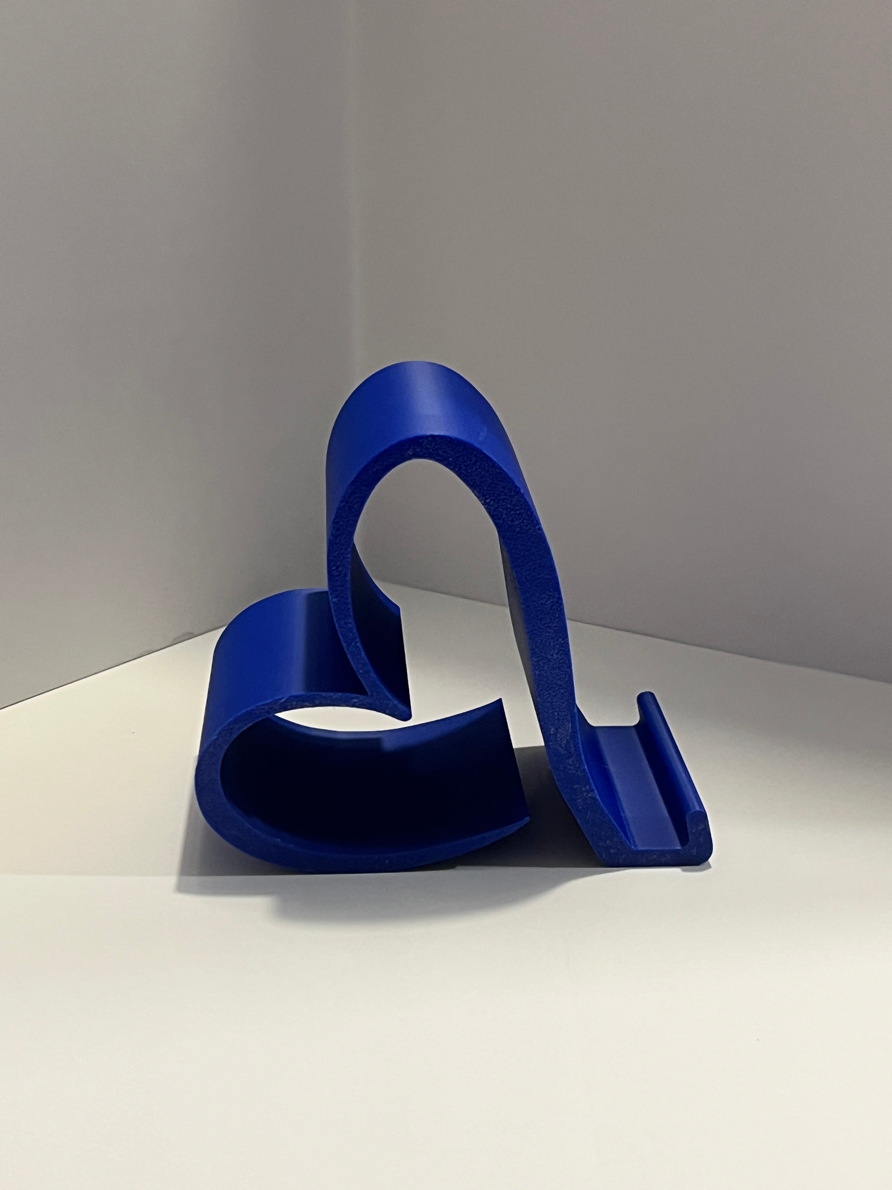 Heart Phone Stand – Valentine Desk Decor