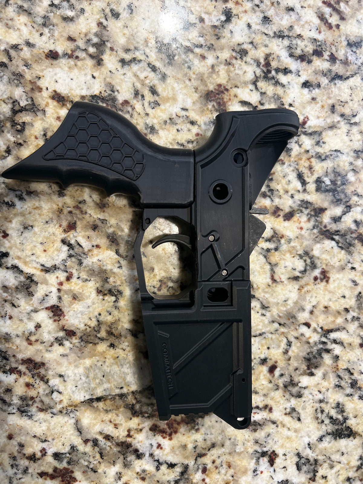 AR-15 pistol grip
