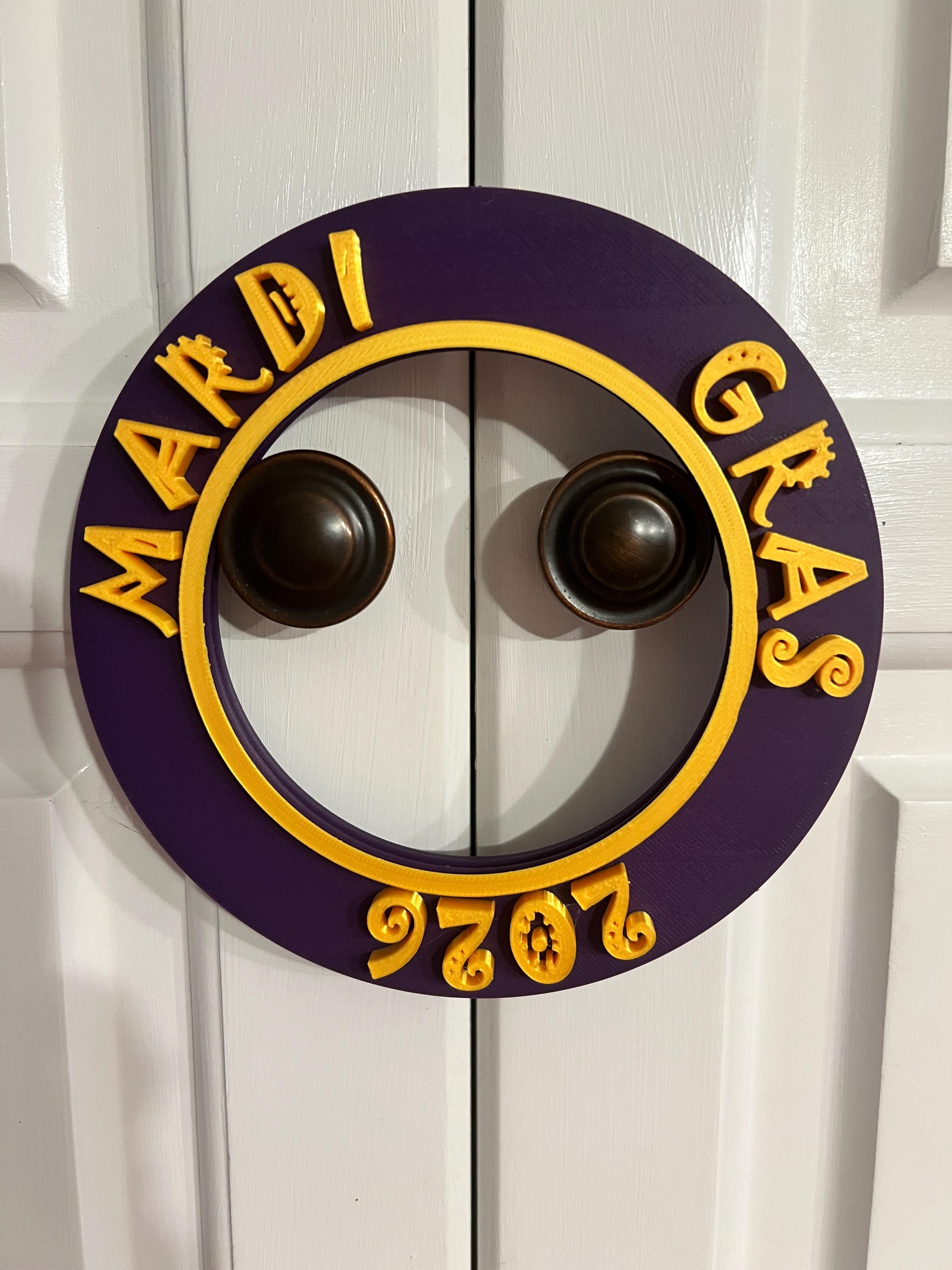 Mardi Gras Spinner Chain Necklace – Wearable & Displayable | Multiple Designs Available