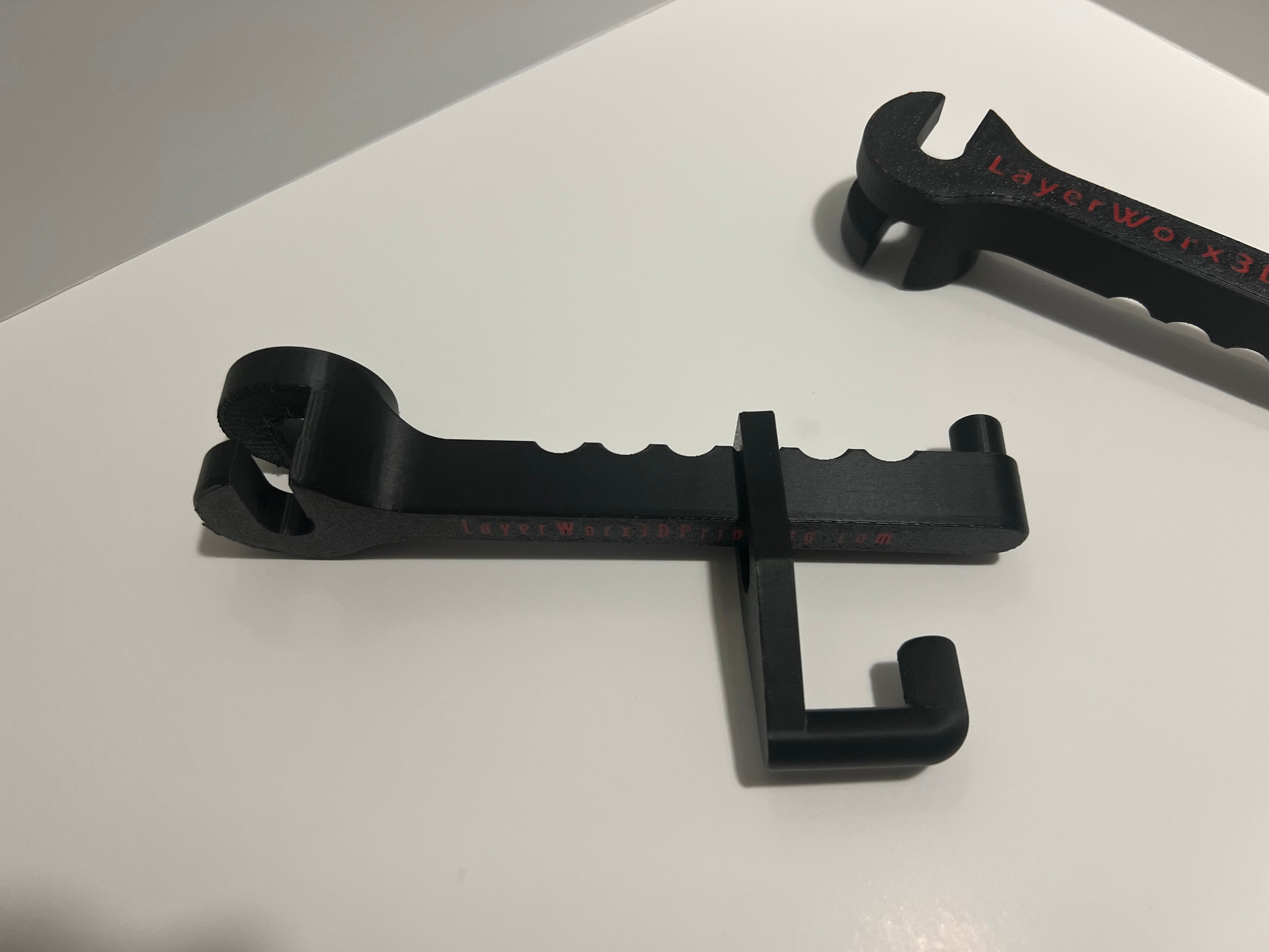 Gear Keeper Headrest Hanger – Dual Hook Adjustable Vehicle Organizer